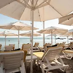 Badawood Arjin Hotell Ayvalı