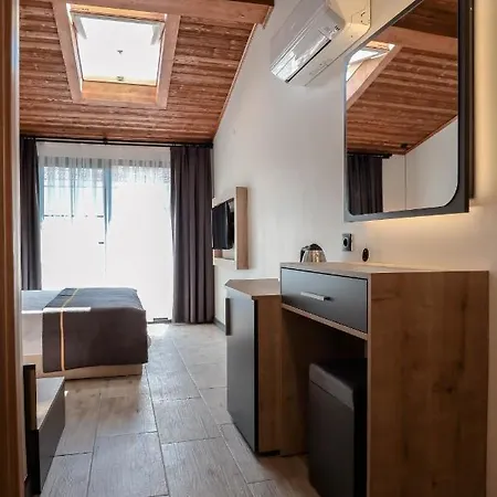 Badawood Arjin Ayvalı