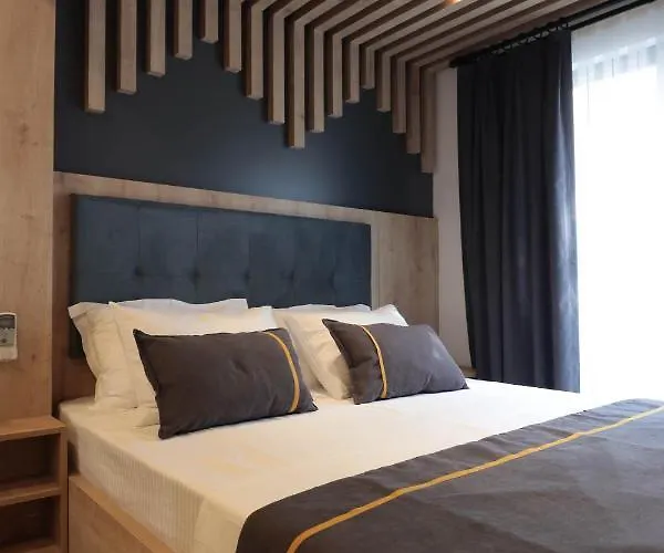 Badawood Arjin * Ayvalı