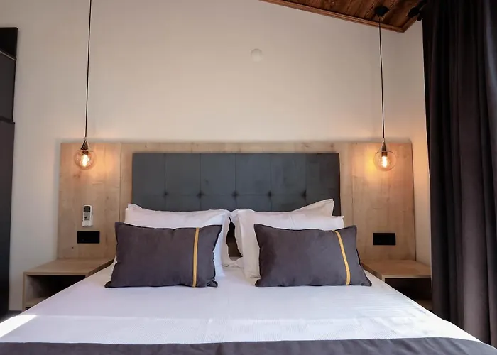 Badawood Arjin 酒店 *