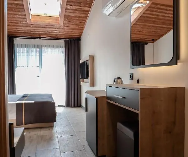 Badawood Arjin Ayvalı